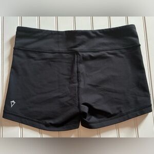 IVIVVA by LULULEMON girls black Nulu booty